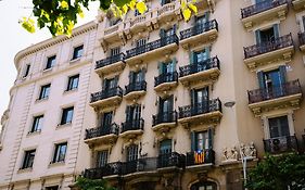 Balmes Private Rooms