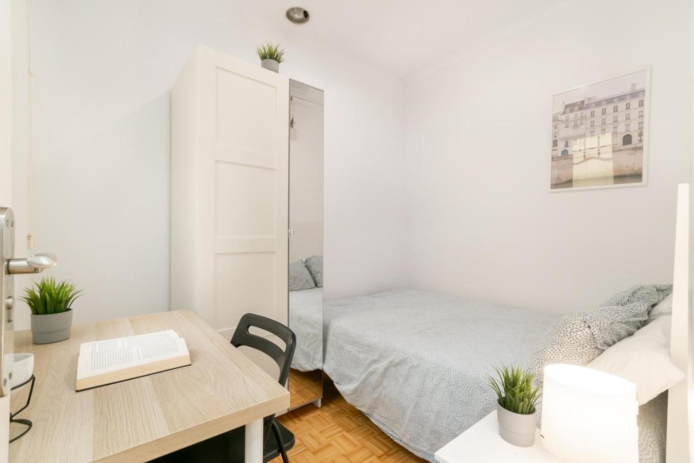 Balmes Private Rooms Barcelone Extérieur photo