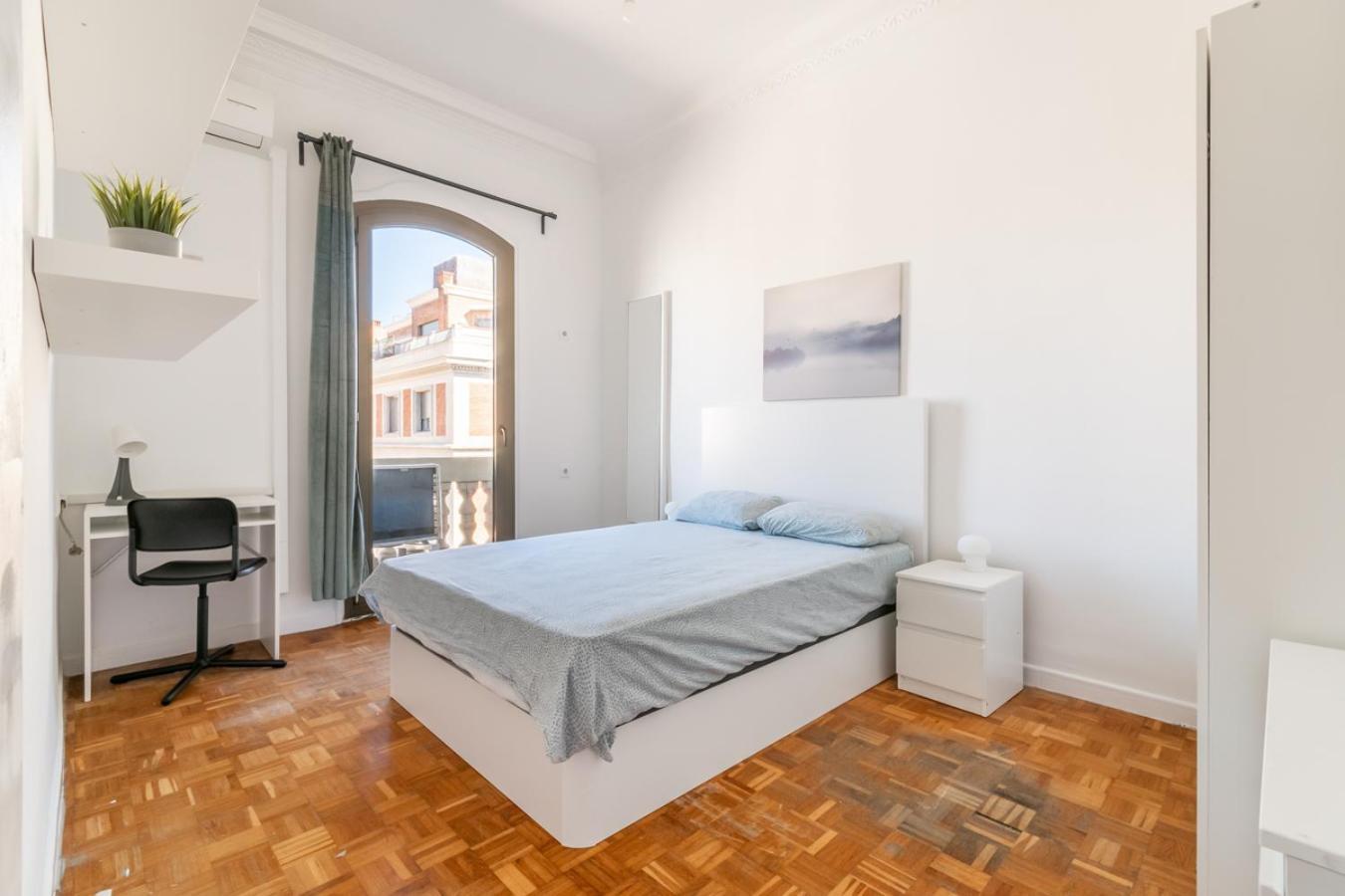 Balmes Private Rooms Barcelone Extérieur photo